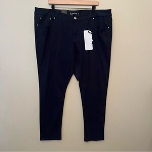 NWT Jeans Colony Navy Skinny Jeans Women’s Size 22